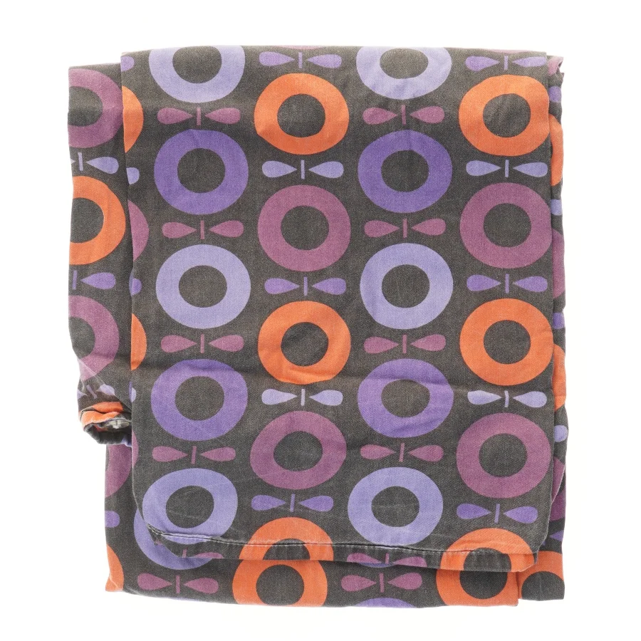 Sengetæppe med geometrisk mønster (str. 126x100 cm)