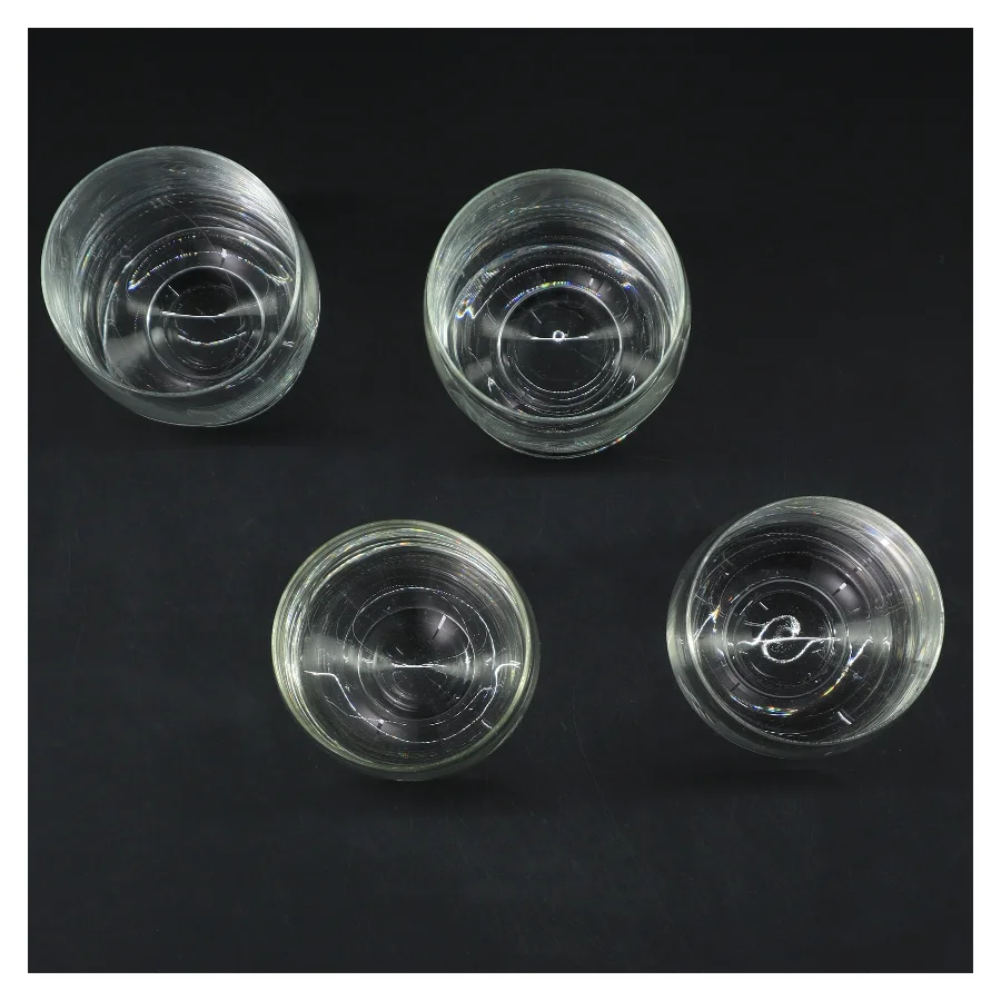 Sæt af 4 ølglas ( Ø 6,5 cm længde 10,5 cm)