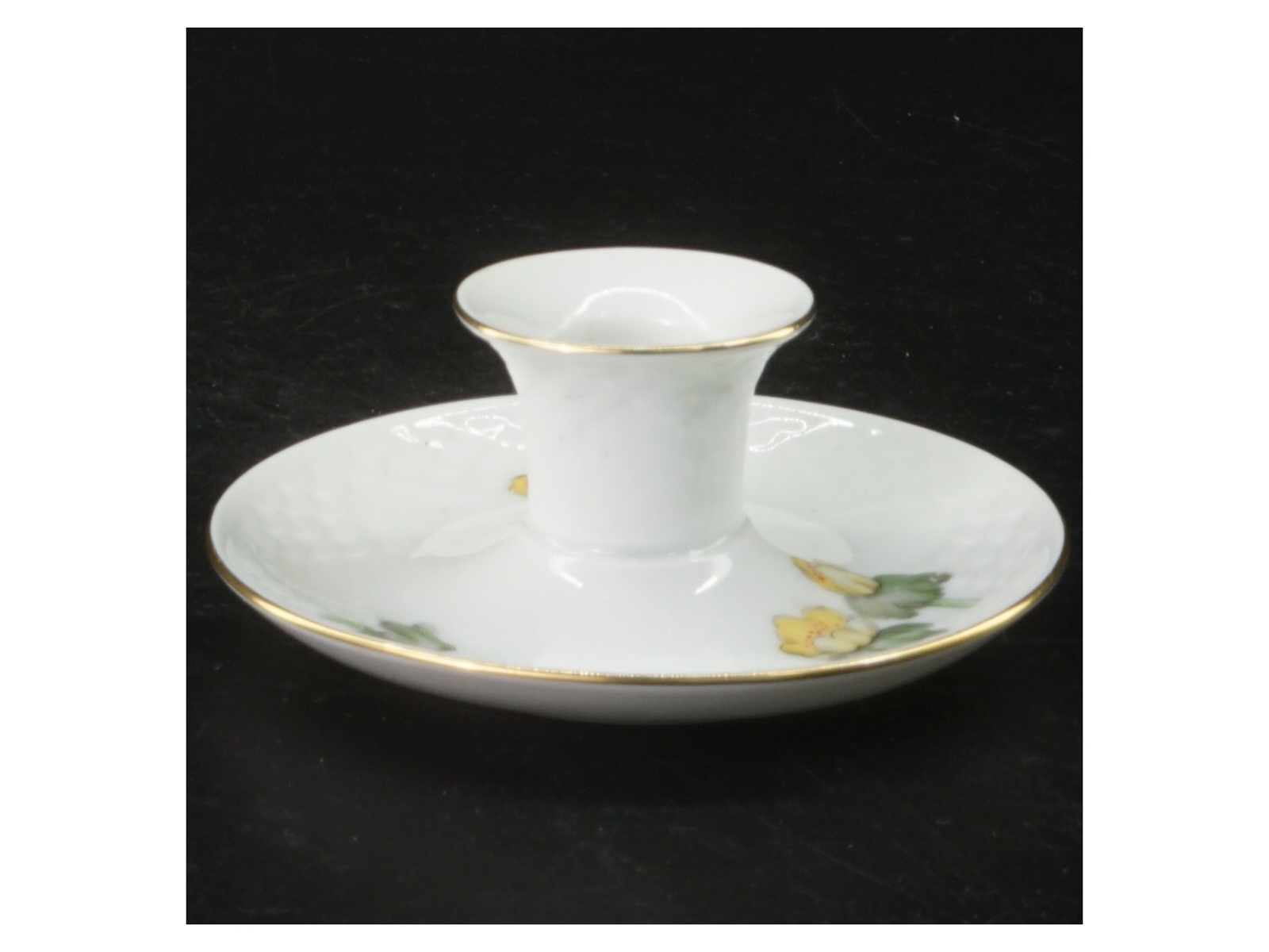 Porcelænsæggebæger med erantismotiv fra B&G