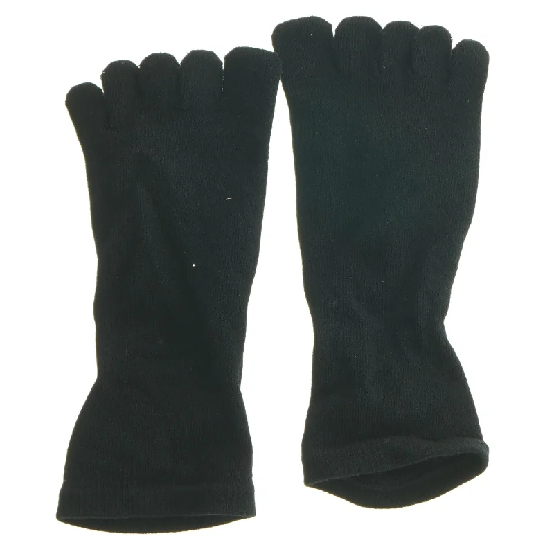 Sorte sokker med tæer