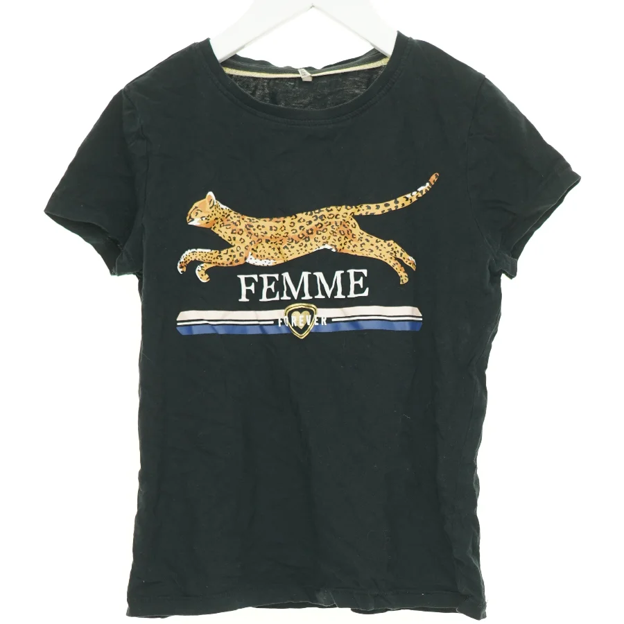 T-Shirt fra Only (str. 152 cm)