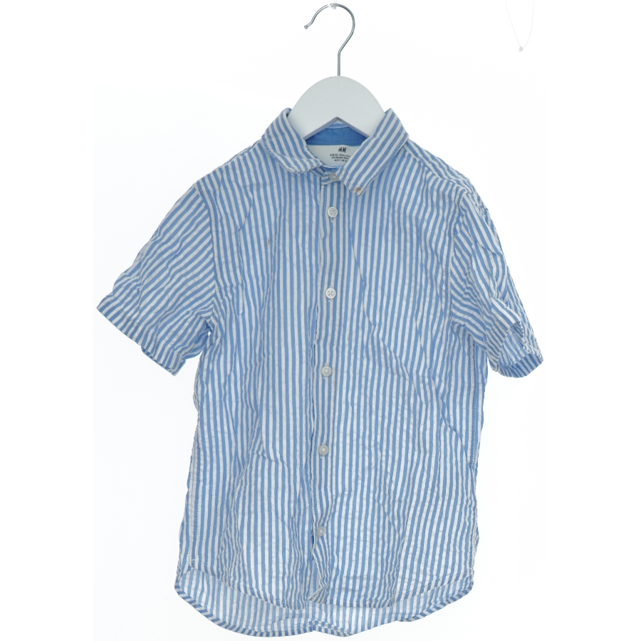 Stribet kortærmet skjorte fra H&M (str. 122)