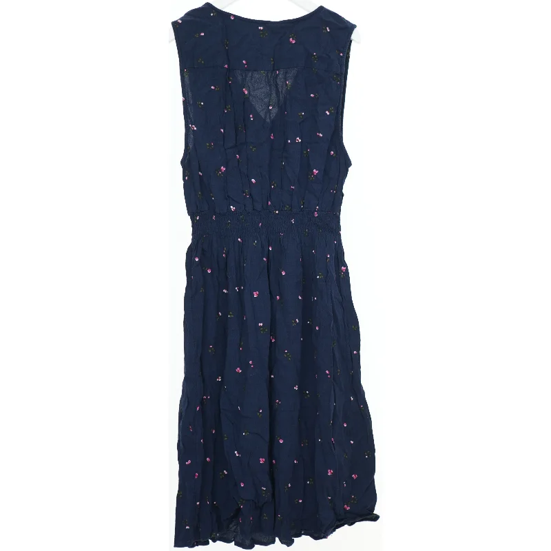 Lang kjole med blomstermønster fra H&M (str. L)