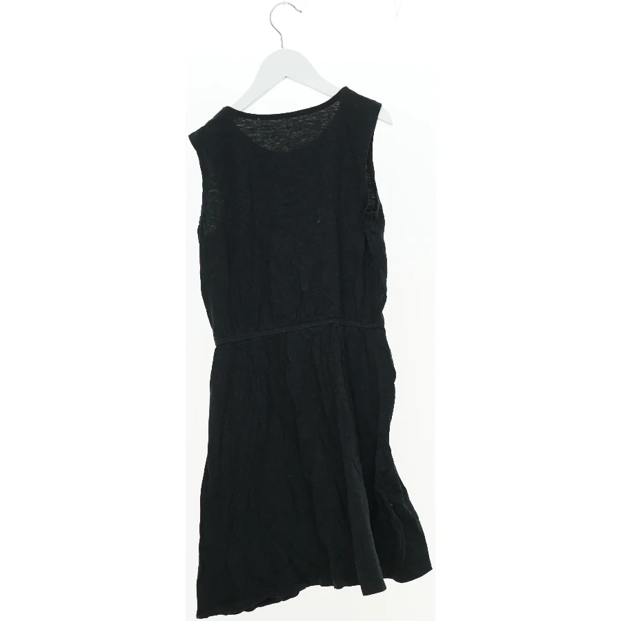 Kjole fra H&M (str. 164 cm)