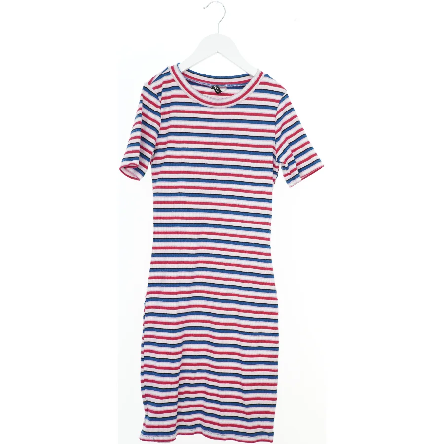 Stribet kjole med korte ærmer fra H&M (str. S)