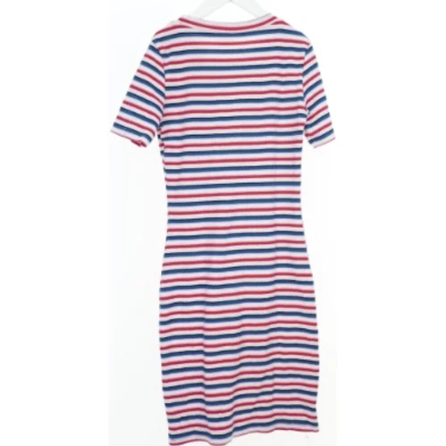 Stribet kjole med korte ærmer fra H&M (str. S)