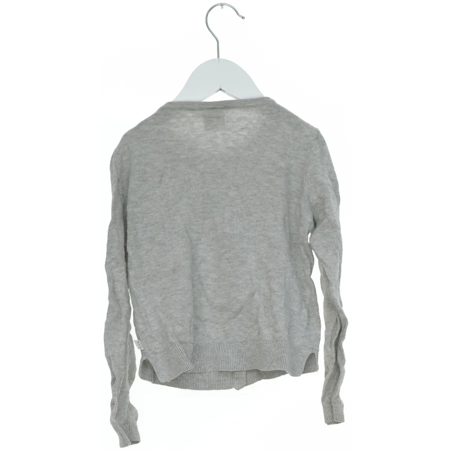 Grå cardigan fra Luca & Lola (str. 116)