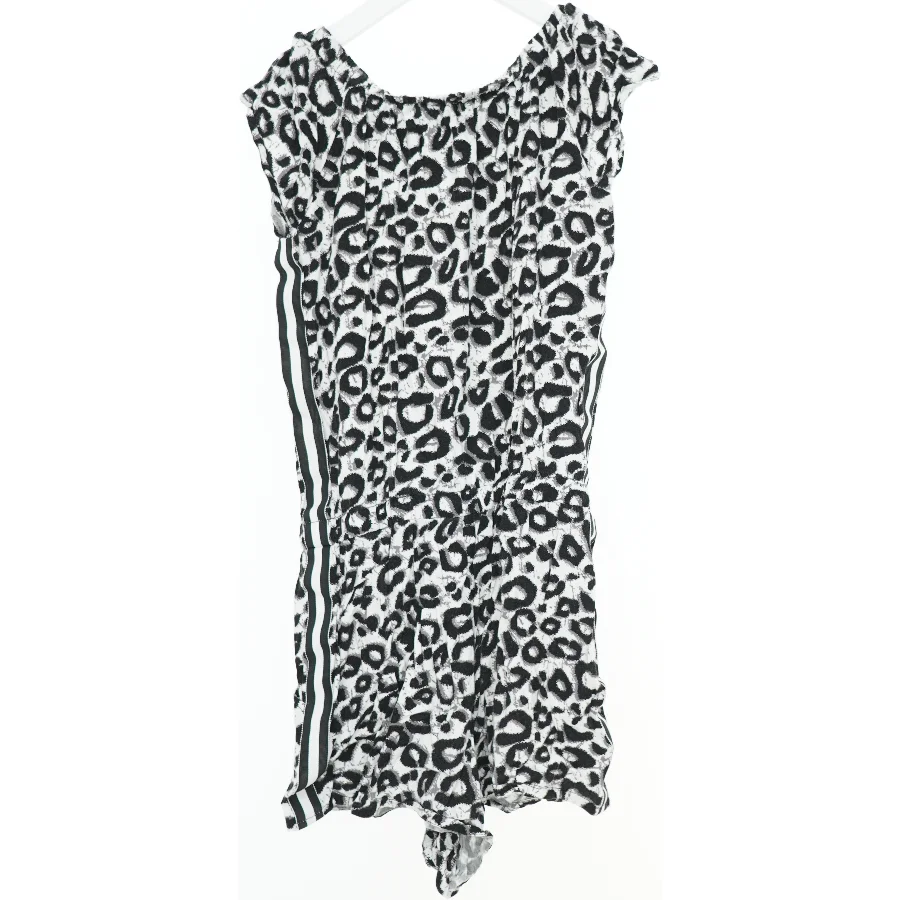 Leopardmønstret sommertop fra Mono (str. 164)