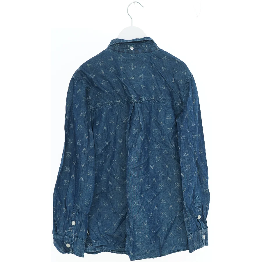 Skjorte med mønster fra DNG (str. 152)