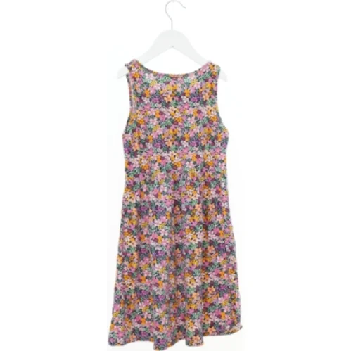 Blomstret Kjole fra H&M (str. 140)