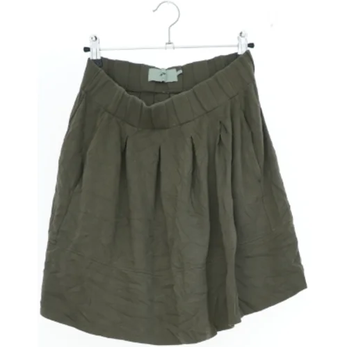 Grøn nederdel fra Moves (str. S)