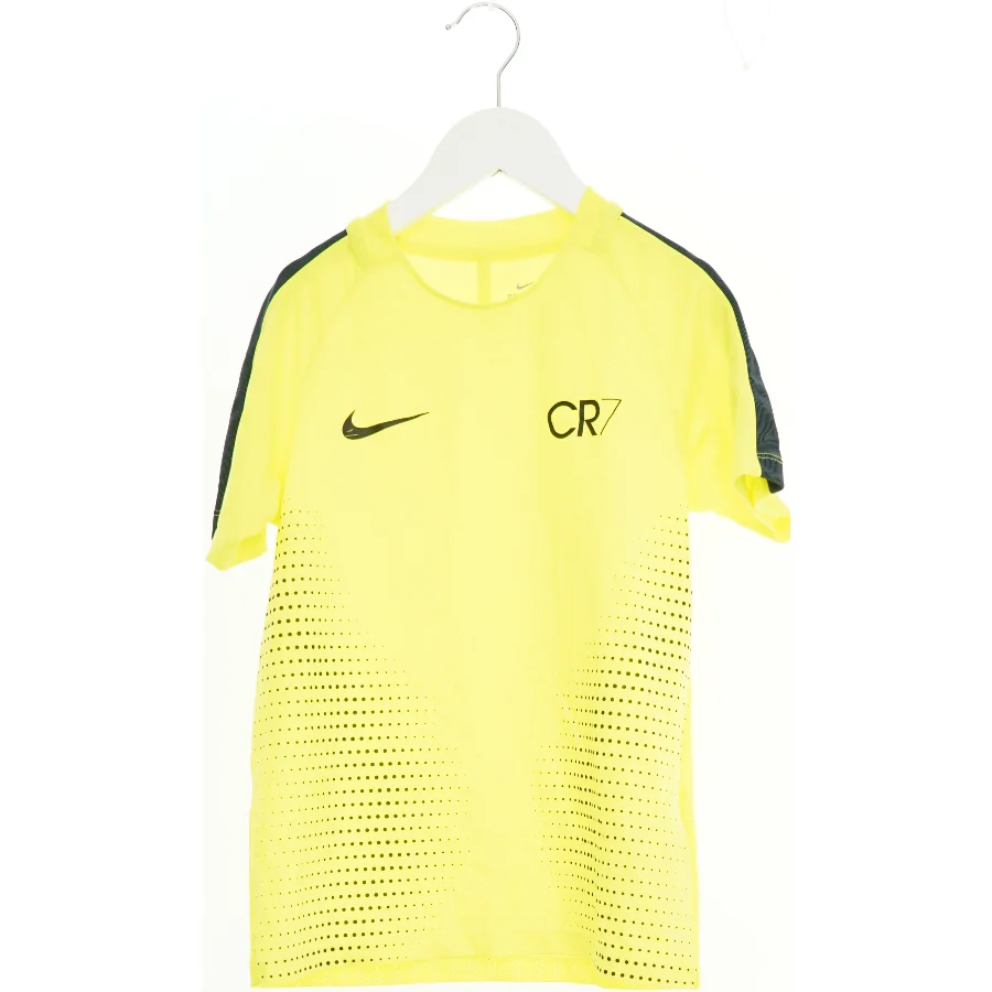 T-shirt med CR7 logo fra Nike (str. 134)