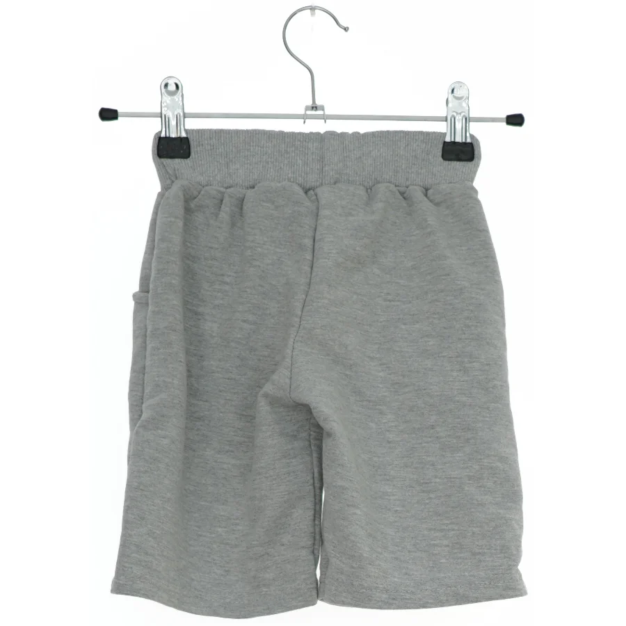Børne shorts med tegneseriemotiv (str. 116)