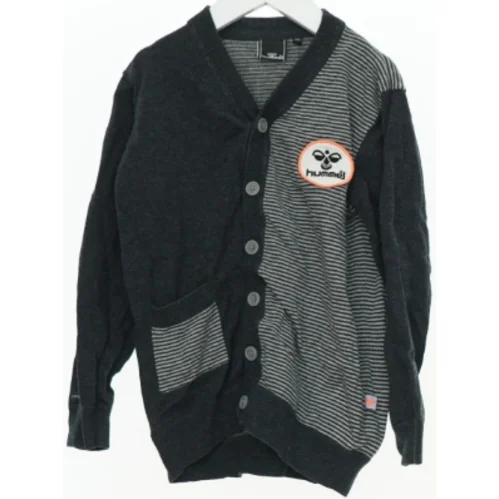 Trøje fra Hummel (str. 122 cm)