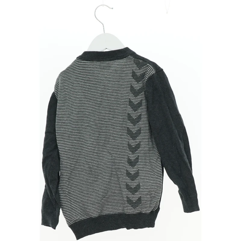 Trøje fra Hummel (str. 122 cm)