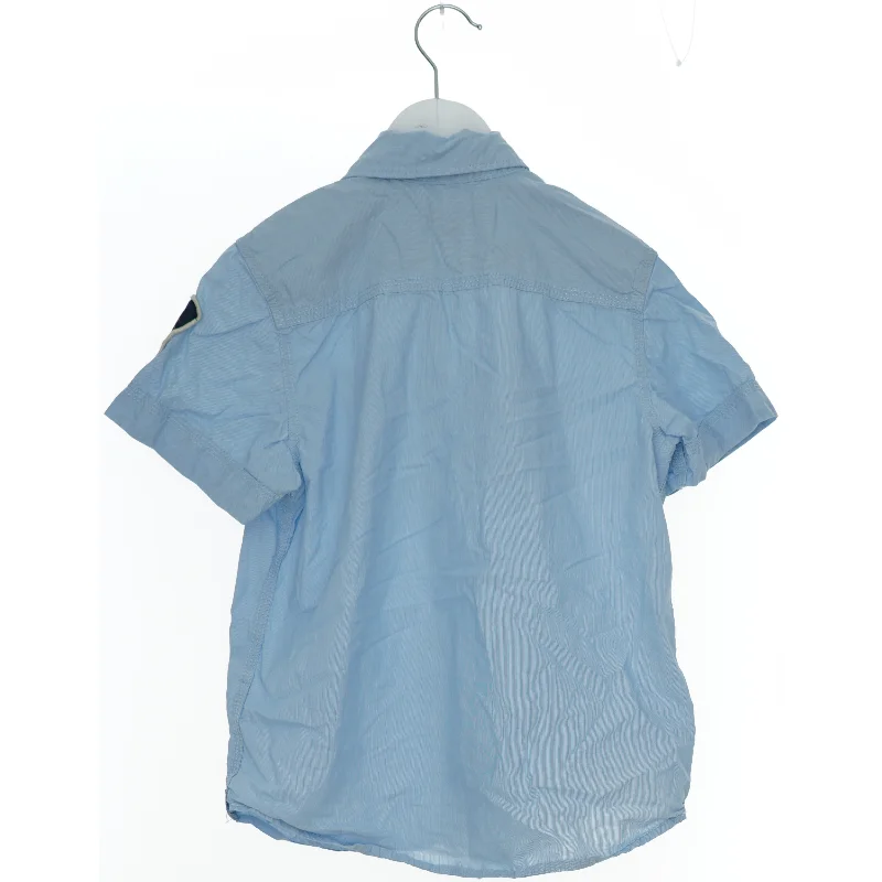 Kortærmet skjorte med lommer fra Logg (str. 146)