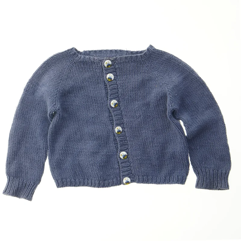 Børnesweater (str. Bryst. 31 cm. længde. 30,5 cm)