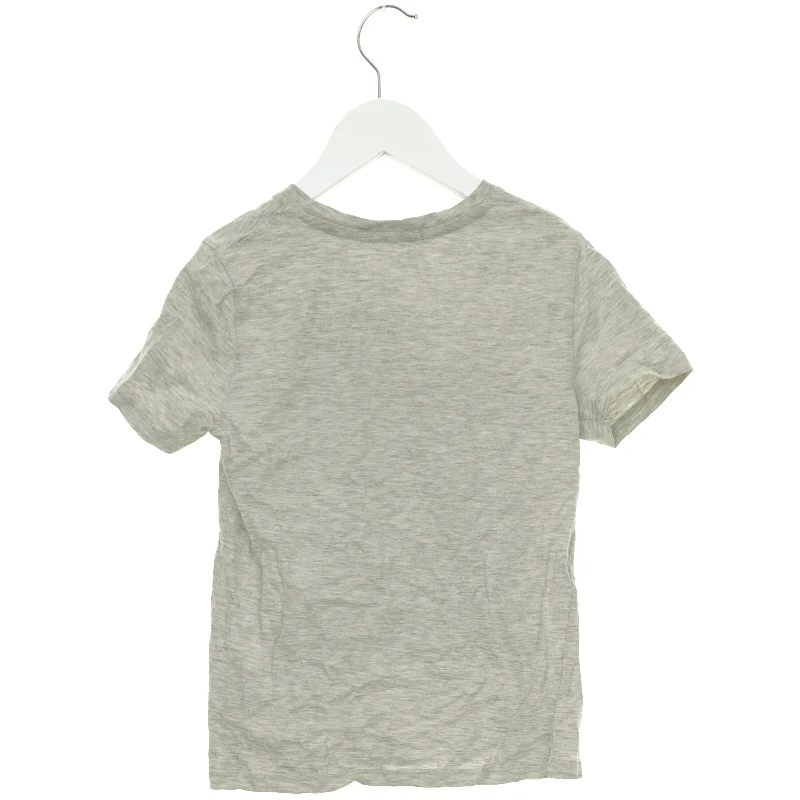 T-Shirt fra H&M (str. 128 cm)