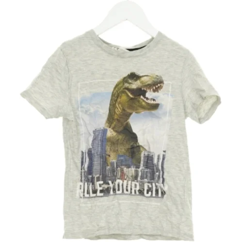 T-Shirt fra H&M (str. 128 cm)