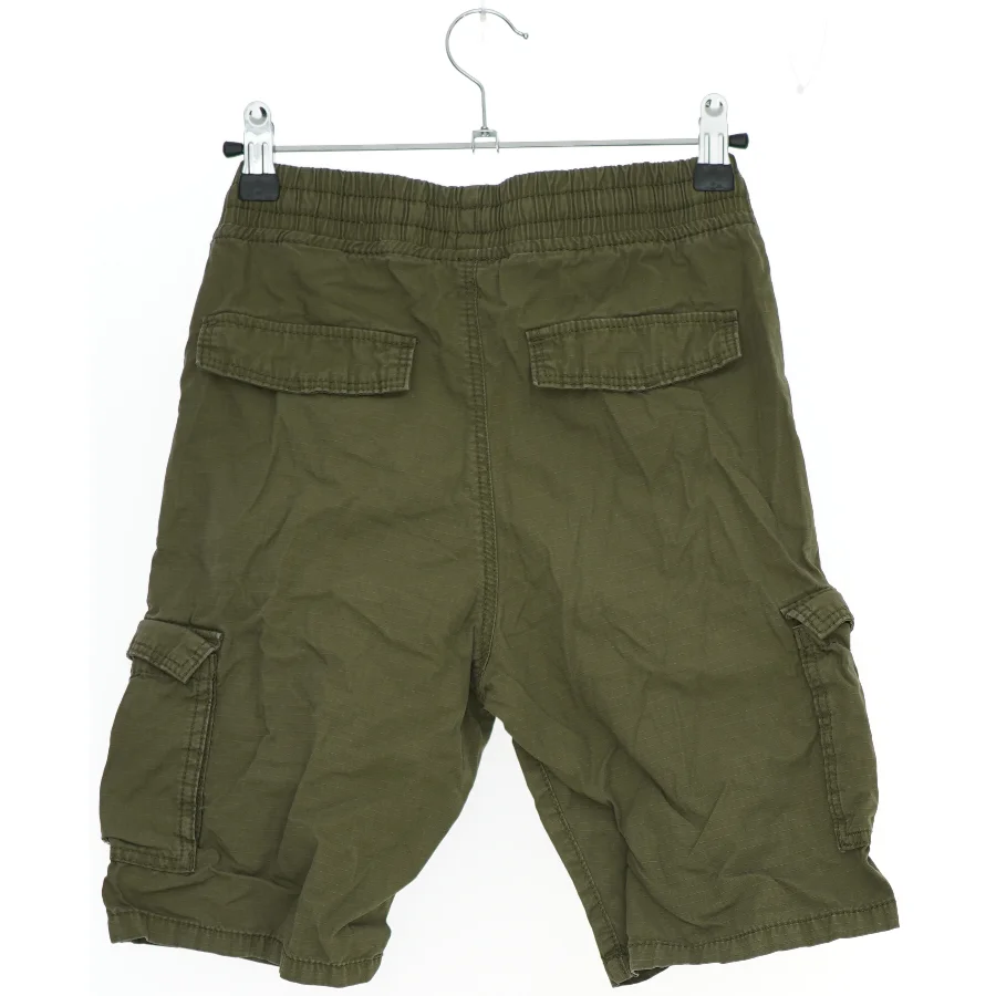  Shorts fra H&M (str. 146)