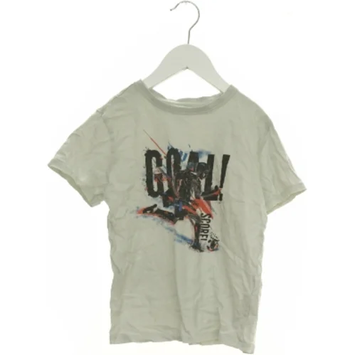 T-Shirt fra Primark (str. 128 cm)