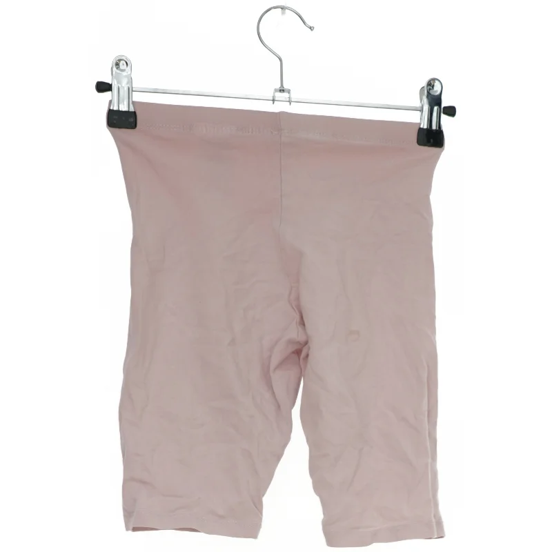 Lyserøde shorts fra H&M (str. 134)