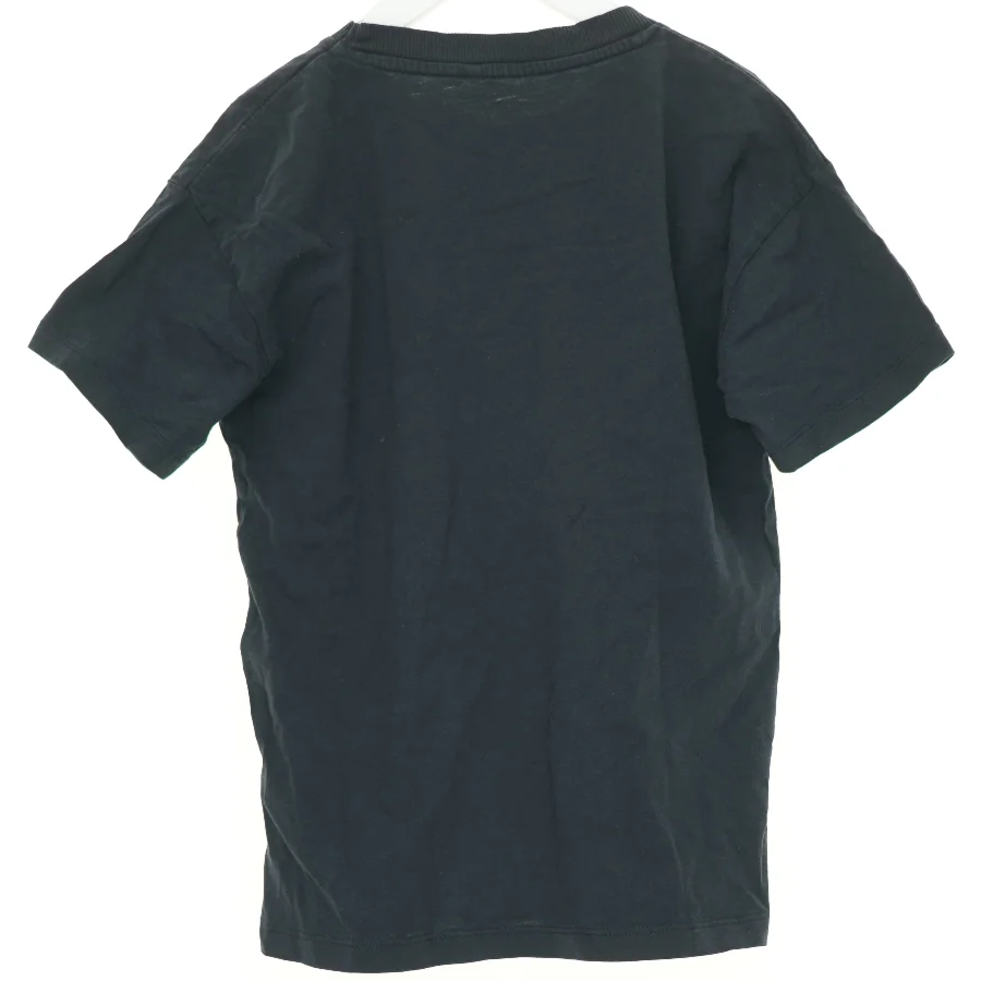 T-Shirt fra Name It (str. 140 cm)