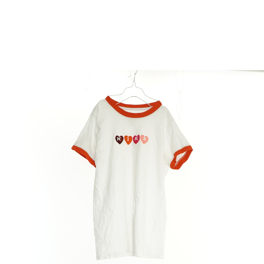 T-Shirt fra Nike (str. 146 cm)