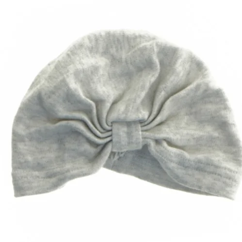 Grå hue (str. 16,5x11,5 cm)