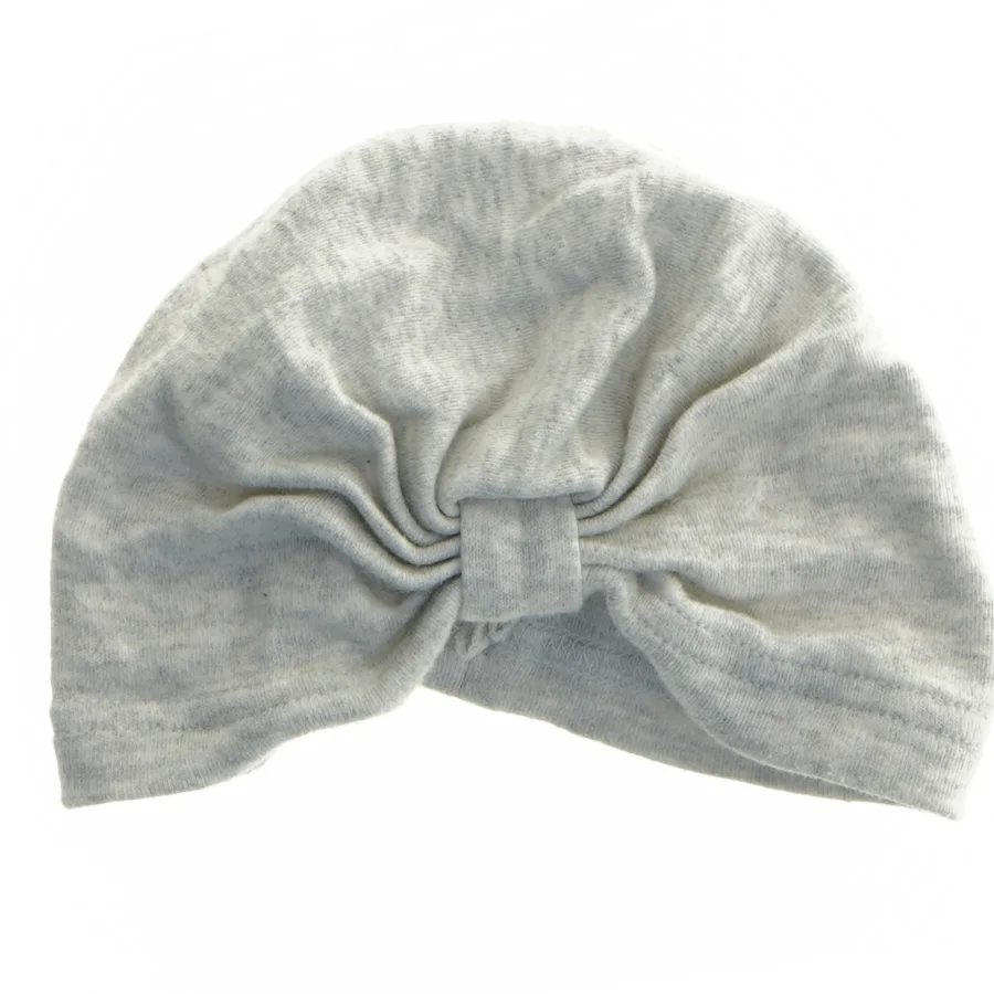 Grå hue (str. 16,5x11,5 cm)