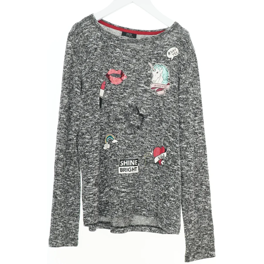 Trøje fra Page one (str. 152 cm)