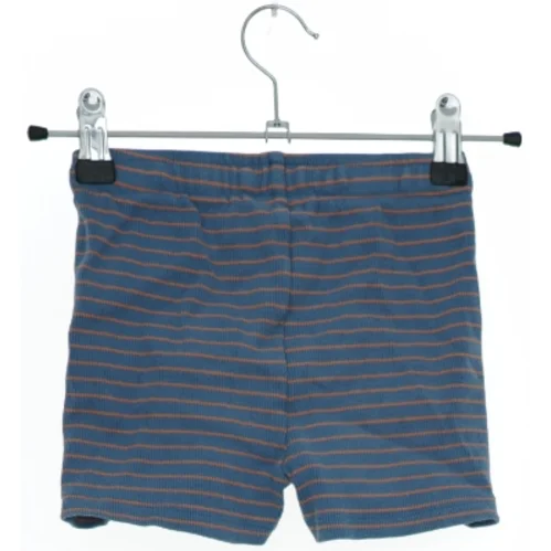 Stribet Børneshorts fra Friends (str. 86)