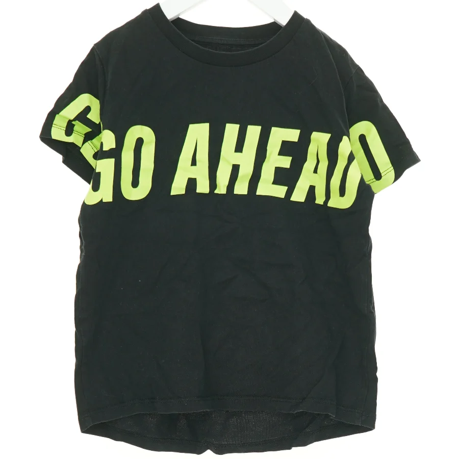 T-Shirt (str. 116 cm)