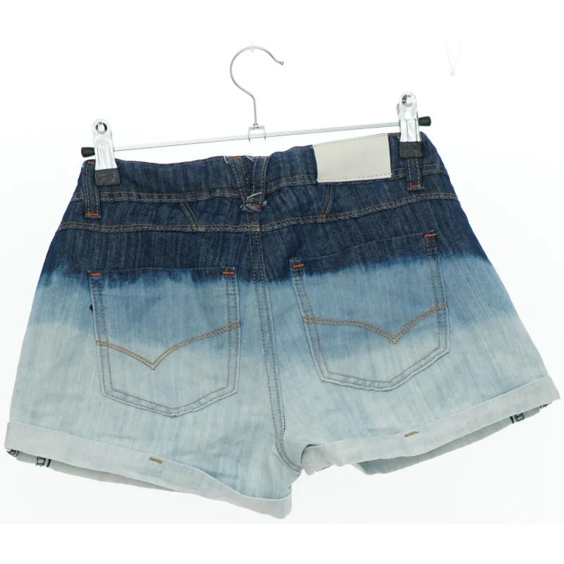 Shorts fra DNG (str. 164 cm)