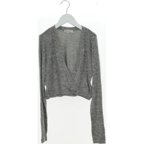 Trøje fra H&M (str. 152 cm)