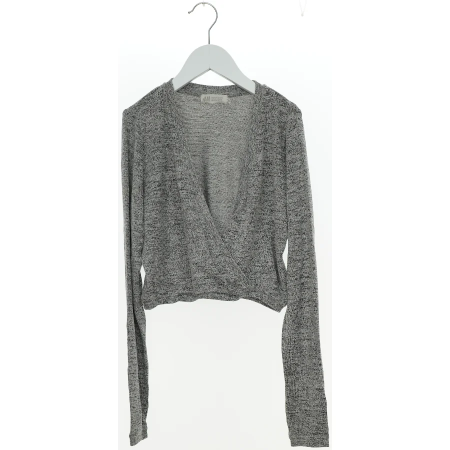 Trøje fra H&M (str. 152 cm)