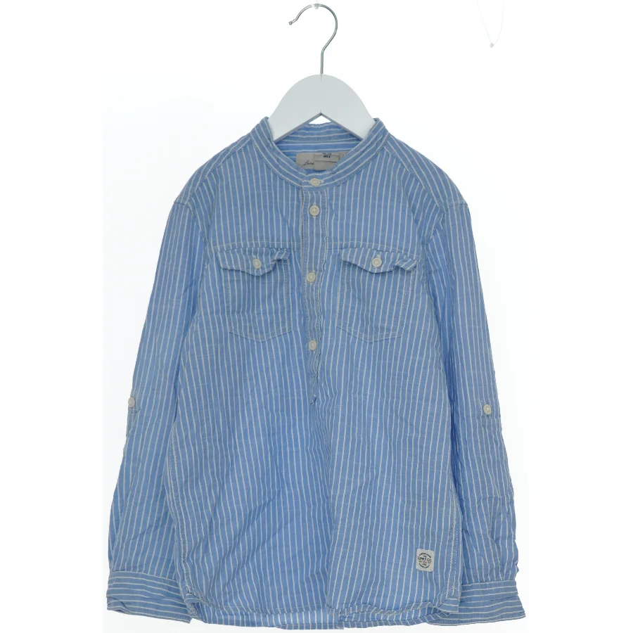 Blåstribet skjorte fra Logg (str. 128)