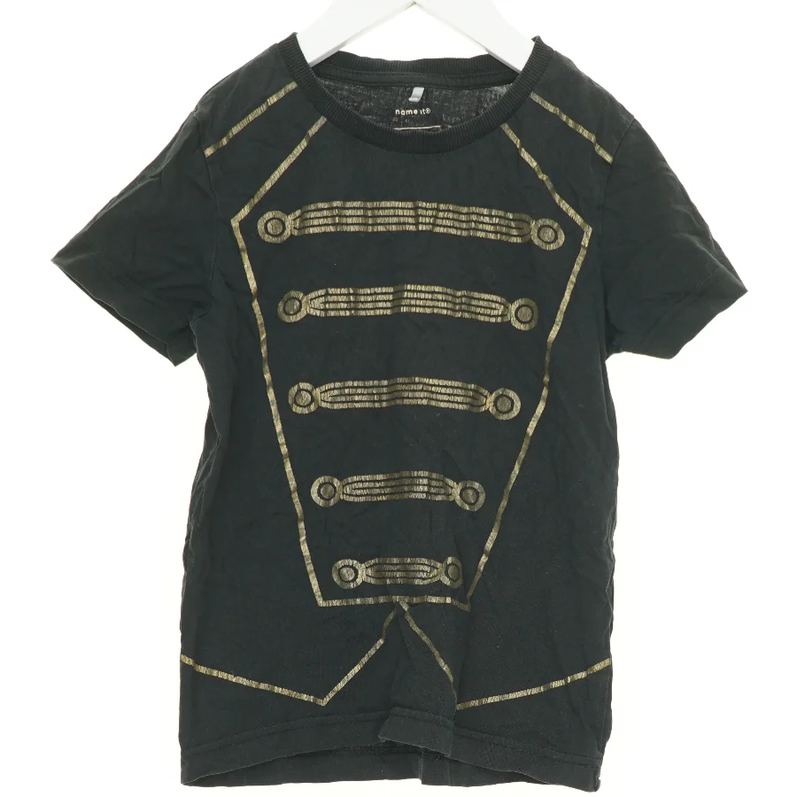 T-Shirt fra Name It (str. 128 cm)