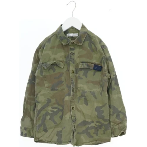Camouflage mønster skjorte fra Zara (str. 128)