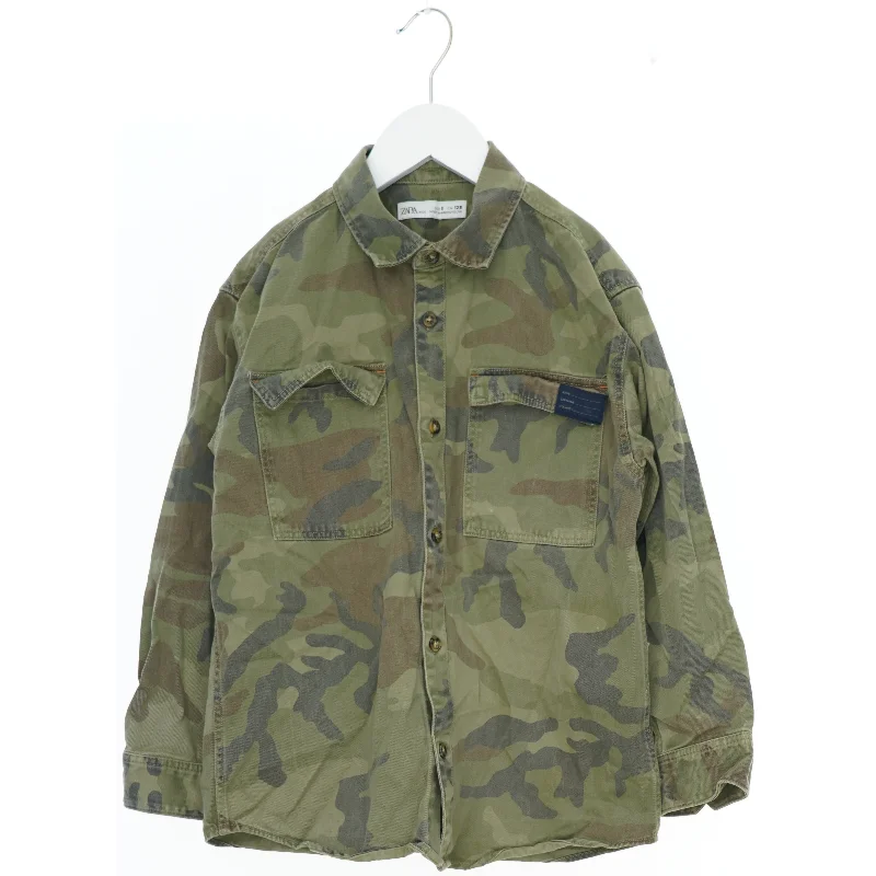 Camouflage mønster skjorte fra Zara (str. 128)