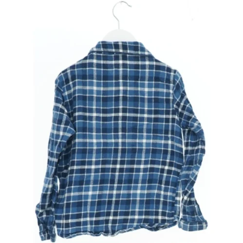 Blåternet skjorte fra VRS (str. 128)