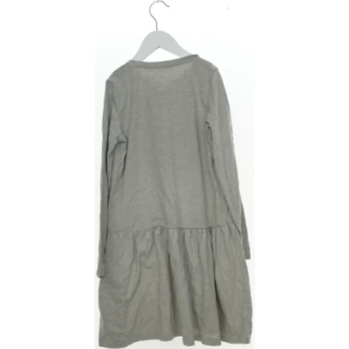 Kjole fra H&M (str. 140 cm)