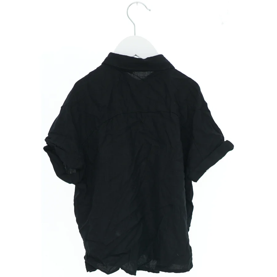 Kortærmet skjorte fra H&M (str. 140)