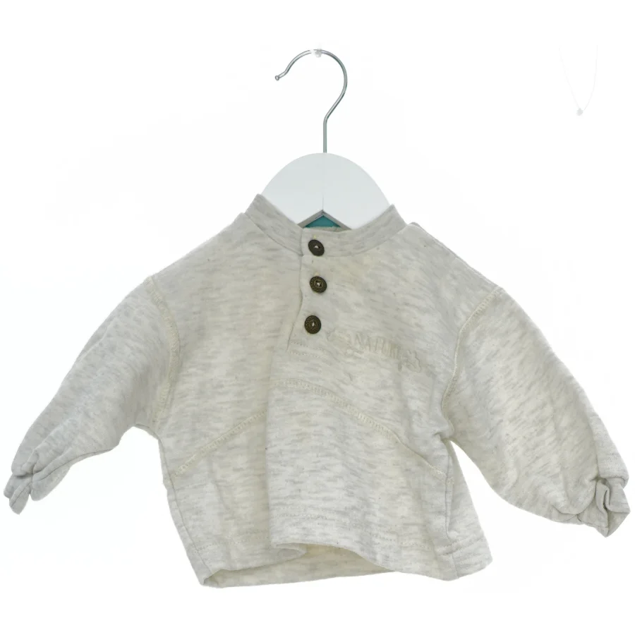 Babytrøje med knapper fra Candy Floss (str. 62)
