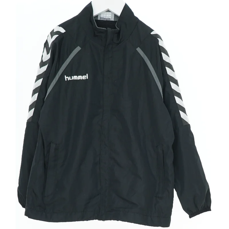 Sort Hummel jakke fra Hummel (str. 122)