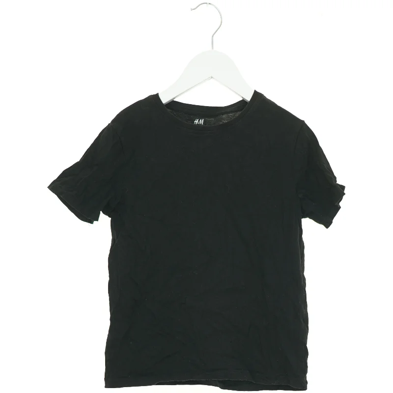 T-Shirt fra H&M (str. 128 cm)