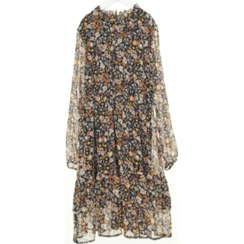 Kjole fra D-XEL (str. 152 cm)