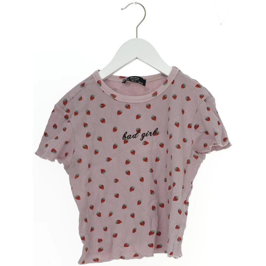 Kortærmet T-shirt med jordbær print fra Bershka (str. M)