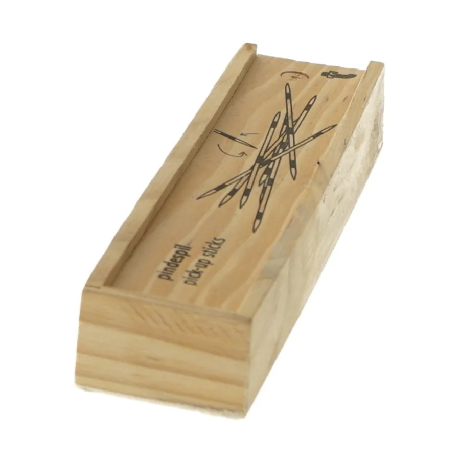 Pindespil i trækasse fra Flying Tiger (str. 19,5x4,5 cm)