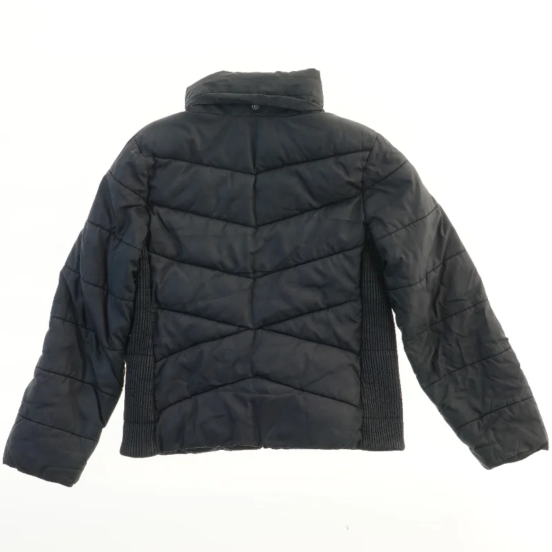 Varmejakke med lynlås fra H&M (str. 140)